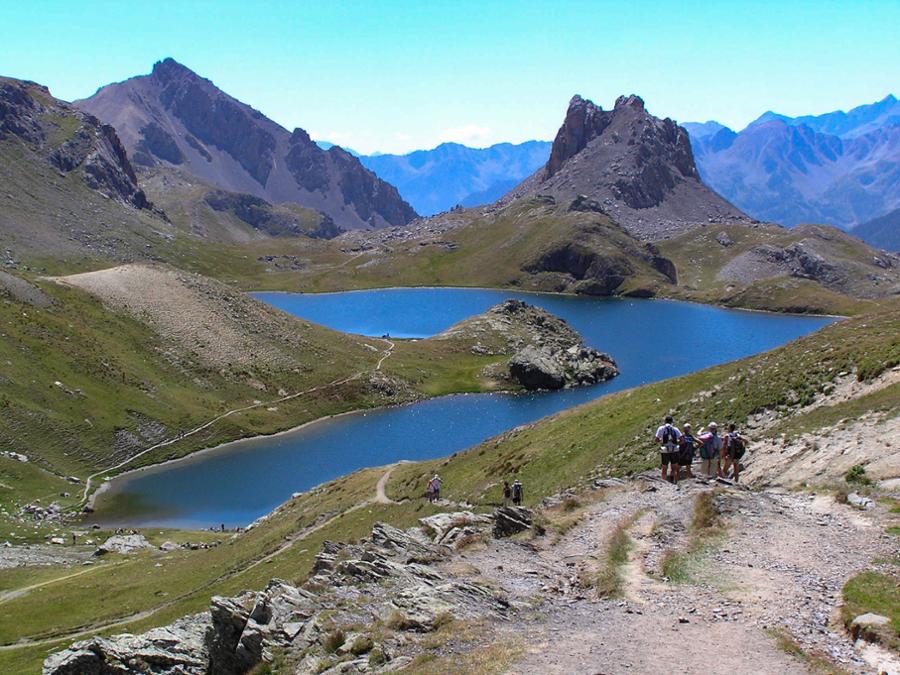 UPPER LAKE ROBURENT